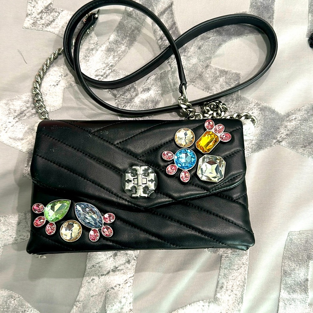 BNWT!! TORY BURCH. SMALL Chevron leather bag